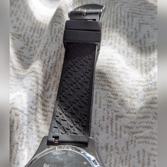 Michele Cape Watch - Picture 7 of 10